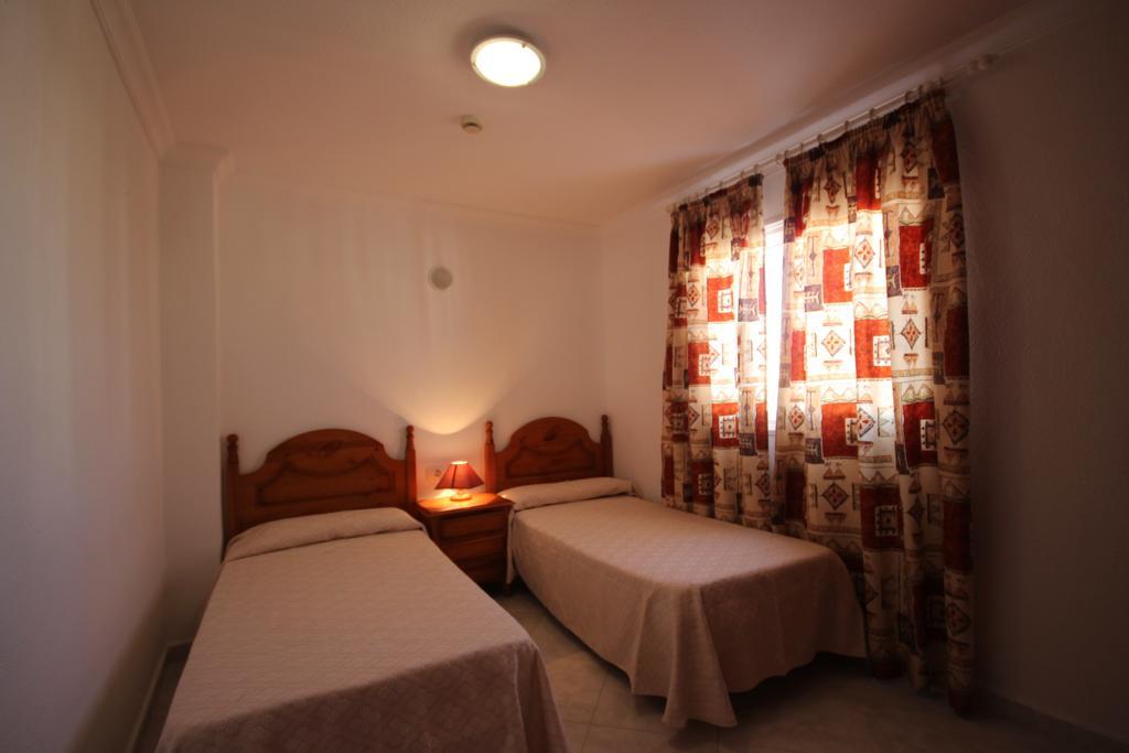Apartamentos Isla Tenerife Sur (Adults Only) Tenerife Island Zimmer foto
